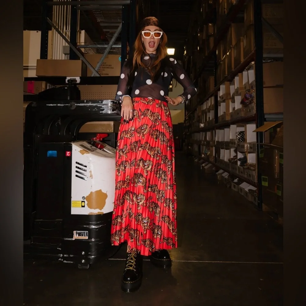 Dressed in LALA Don't Let Them Tame You Pleated Midi Skirt - Picture 4 of 8